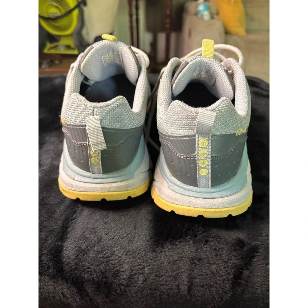 Skechers Womens DLux Journey Outdoor Trail Sneakers Blue Grey Yellow 1801 Size 8